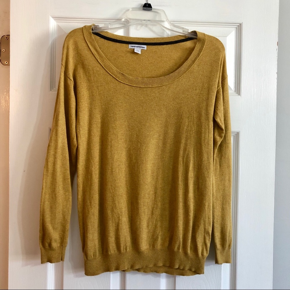 GAP lightweight sweater